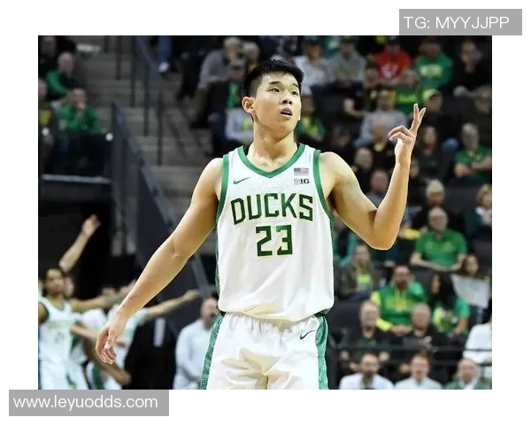 林葳压哨三分助俄勒冈逆转半场表现精彩砍下11分2助攻